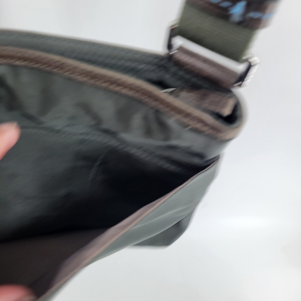 TUMI Green Crossbody Travel Bag - Picture 6 of 9
